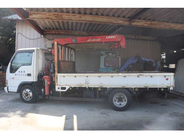 Isuzu Elf 2