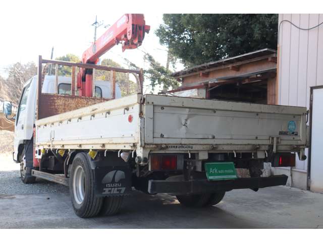Isuzu Elf 4
