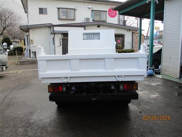 Isuzu Elf 6