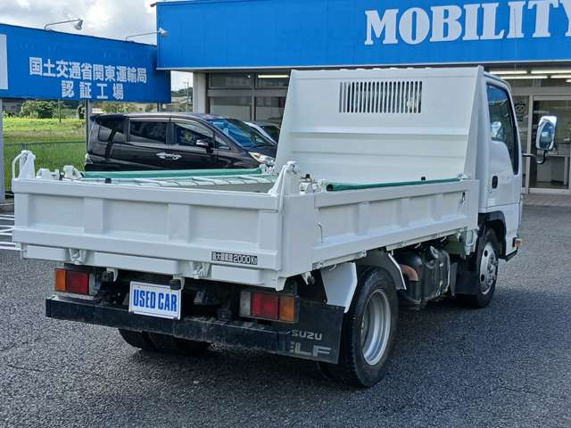 Isuzu Elf 9
