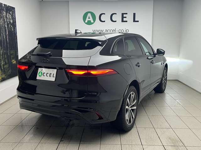 Jaguar F-Pace 2