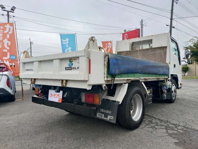 Isuzu Elf 7