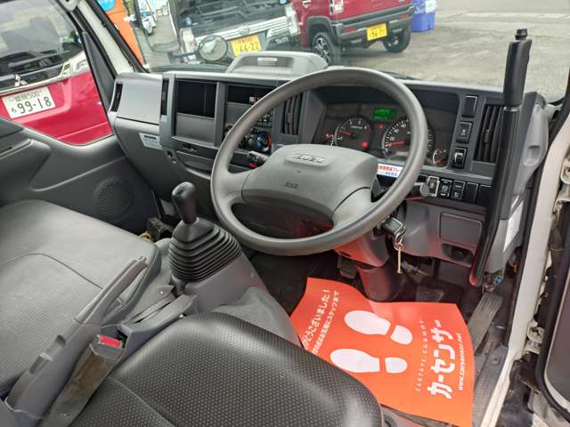 Isuzu Elf 9