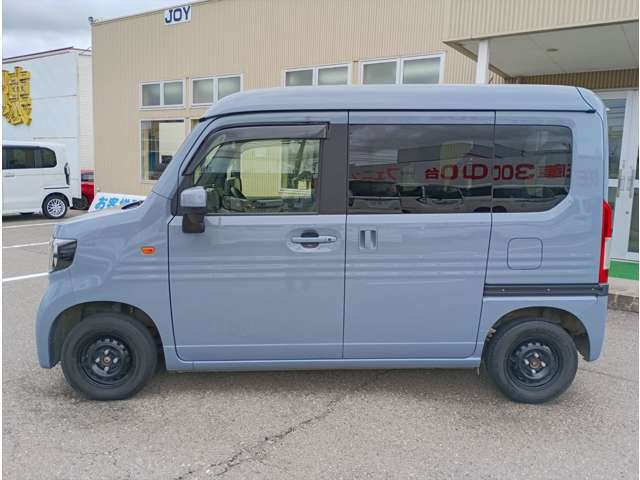 Honda N-VAN 10
