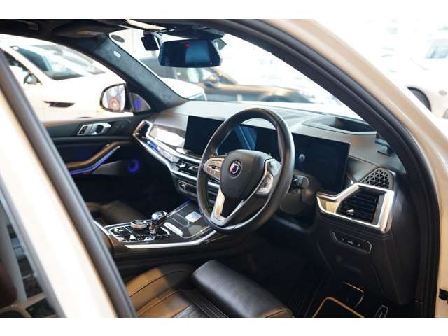 BMW Alpina XB7 3