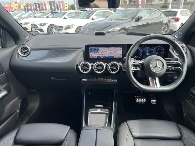 Mercedes-Benz GLA-Class 2