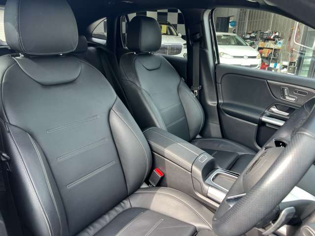 Mercedes-Benz GLA-Class 4
