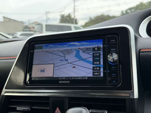 Toyota Sienta 3
