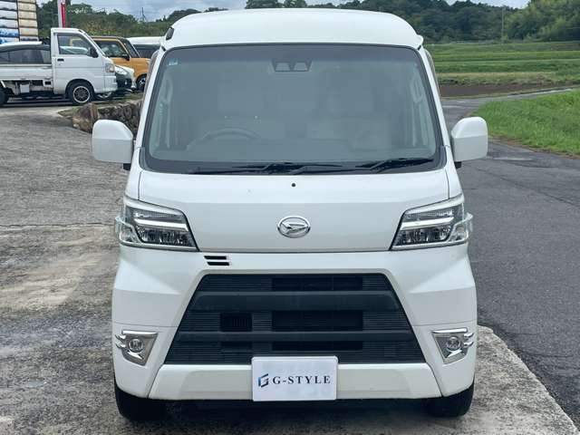 Daihatsu Hijet Cargo 5