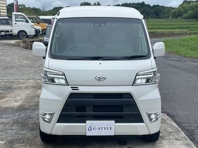 Daihatsu Hijet Cargo 6