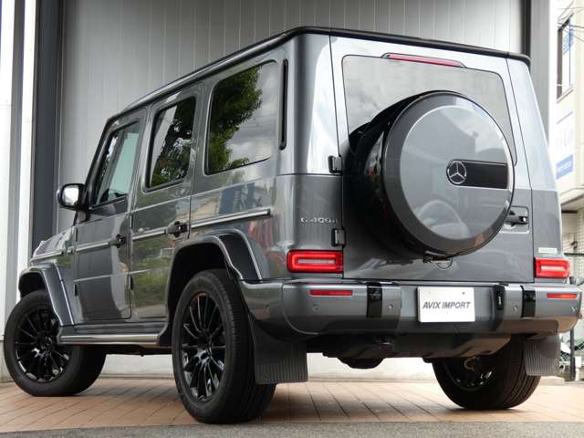 Mercedes-Benz G-Class 2