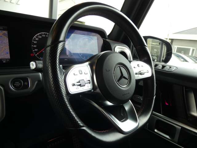 Mercedes-Benz G-Class 9