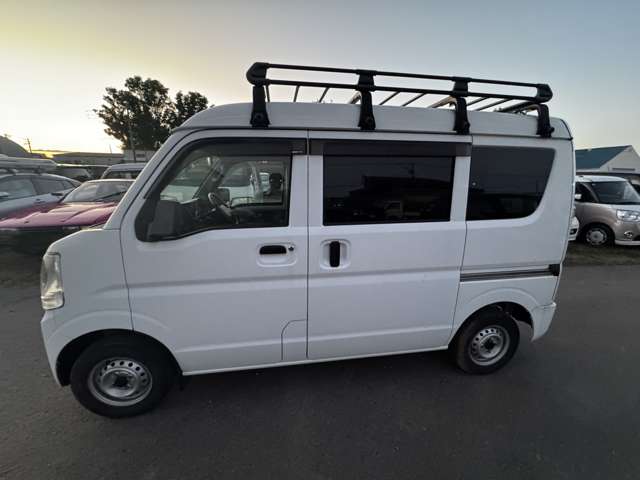 Mitsubishi Minicab Van 6