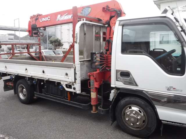 Isuzu Elf 12