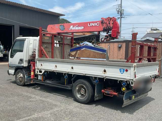 Isuzu Elf 3