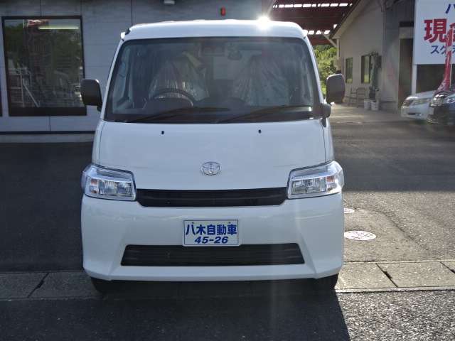 Toyota Town Ace Van 2