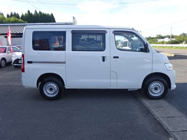Toyota Town Ace Van 5