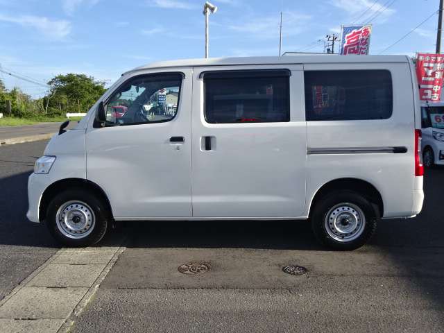 Toyota Town Ace Van 6