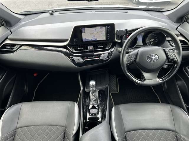 Toyota C-HR 2