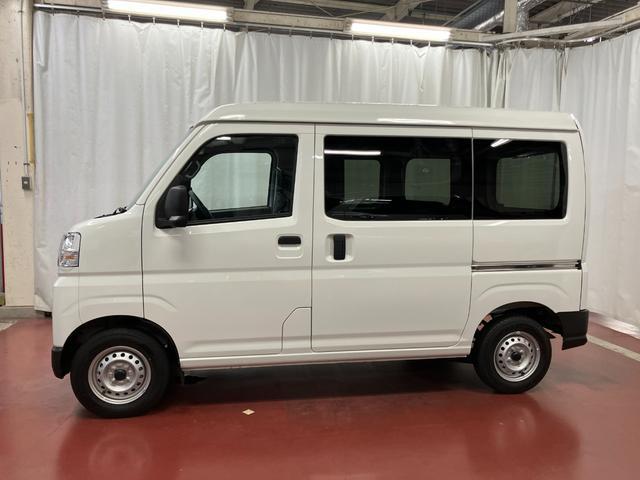 Daihatsu Hijet Cargo 8