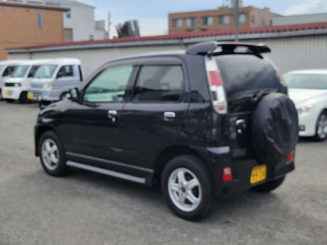 Daihatsu Terios Kid 6
