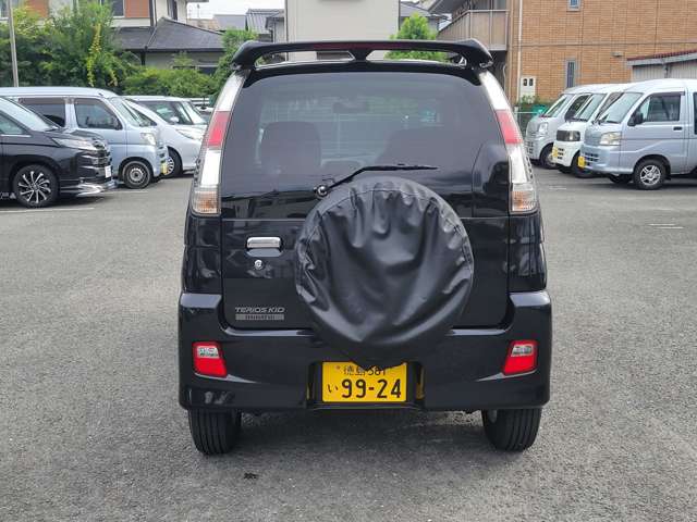 Daihatsu Terios Kid 8