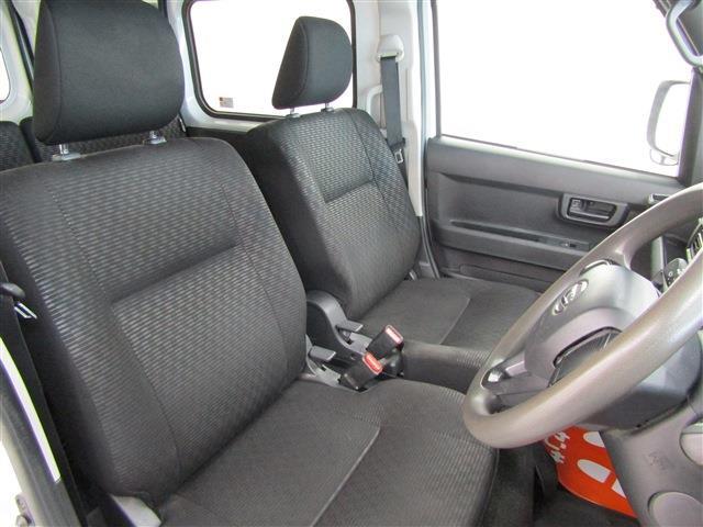 Daihatsu Hijet Cargo 7
