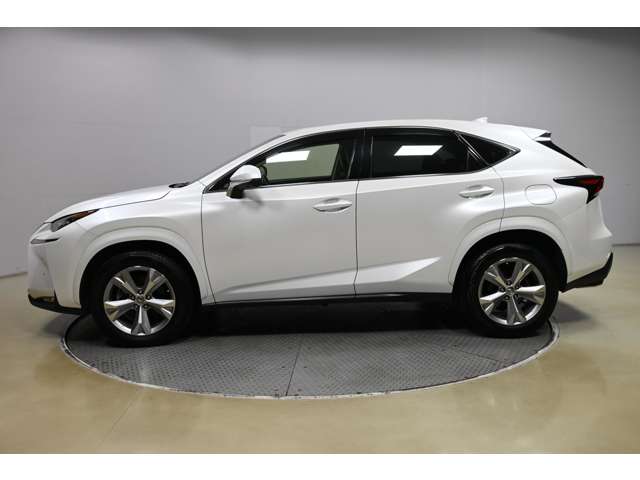Lexus NX 5
