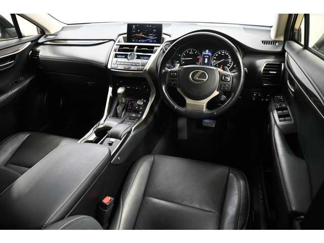 Lexus NX 9