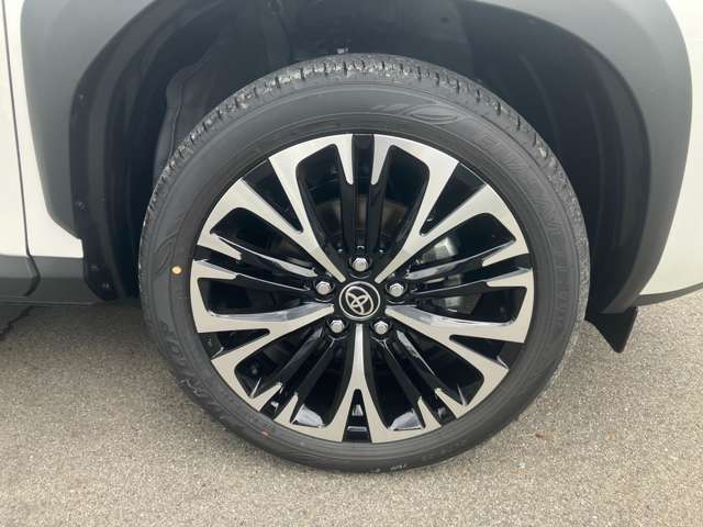 Toyota Yaris Cross 12
