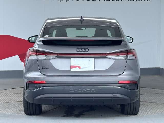 Audi Q4 Sportback e-tron 4
