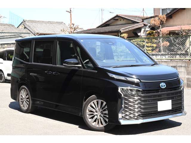 Toyota Voxy 6