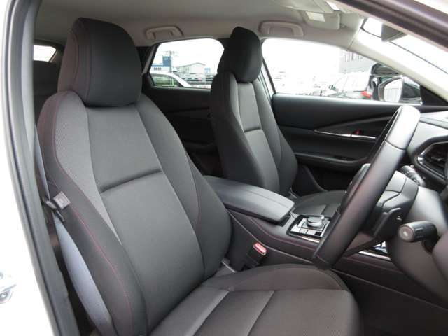 Mazda CX-30 10