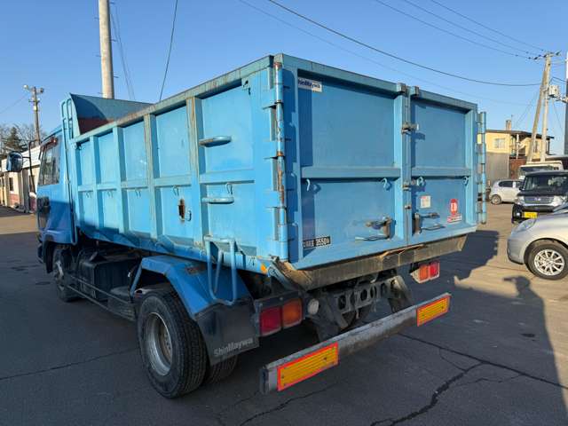 UD Trucks Condor 6
