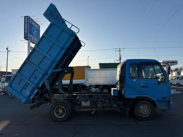 UD Trucks Condor 10