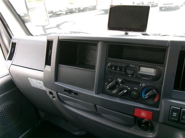 Isuzu Elf 11