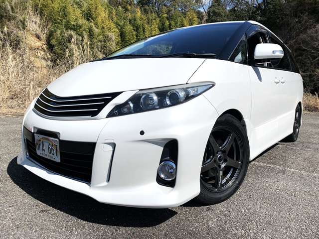 Toyota Estima 4