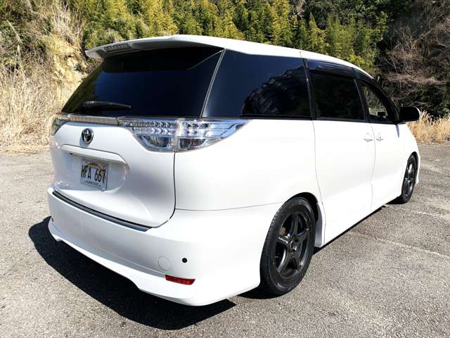Toyota Estima 5