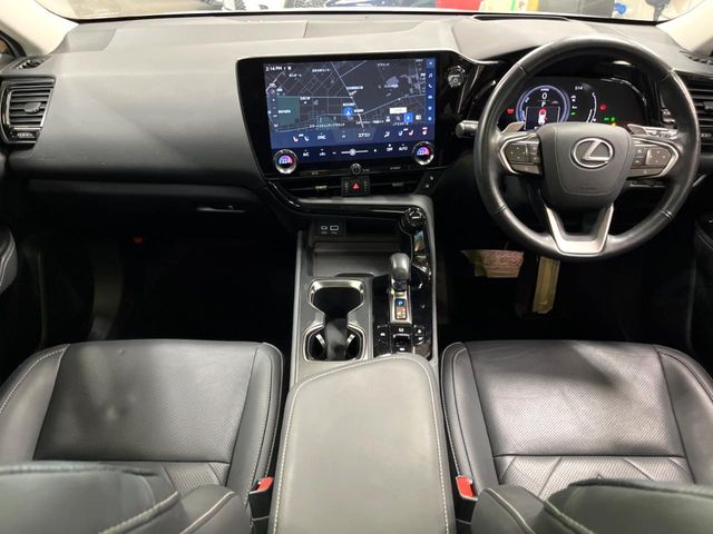 Lexus NX 2