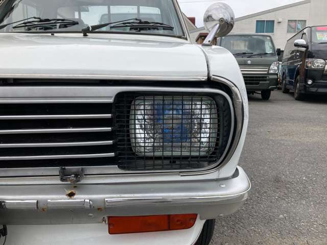 Nissan Sunny Truck 7