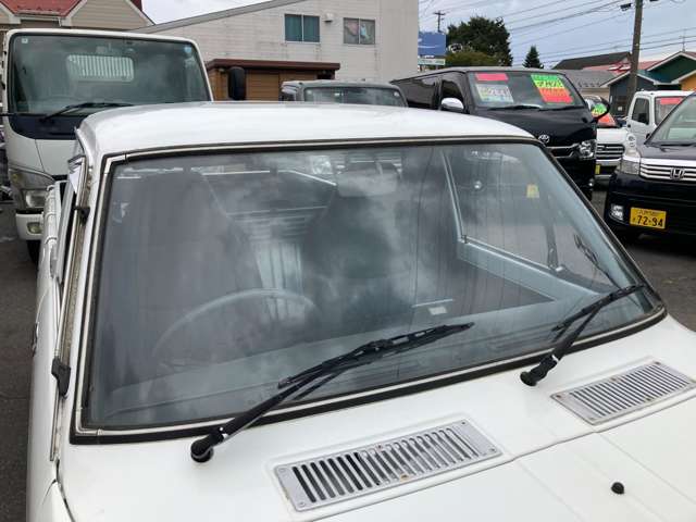 Nissan Sunny Truck 9