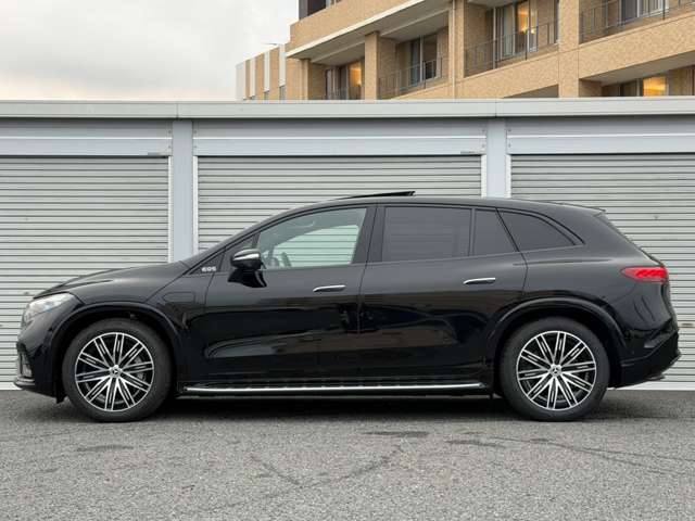Mercedes-Benz EQS SUV 6