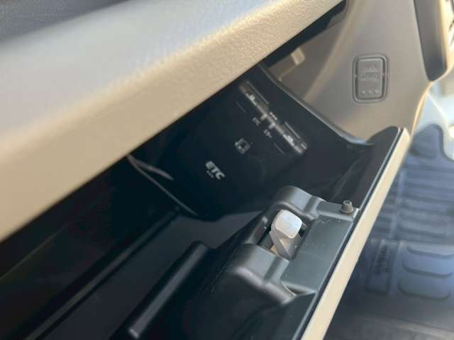 Nissan NV100 Clipper 8