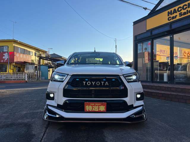 Toyota Hilux 3