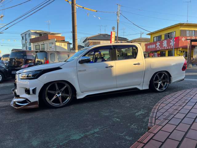 Toyota Hilux 4