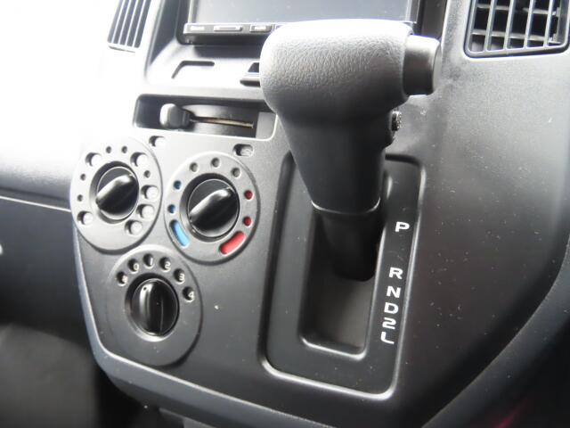 Toyota Town Ace Van 12