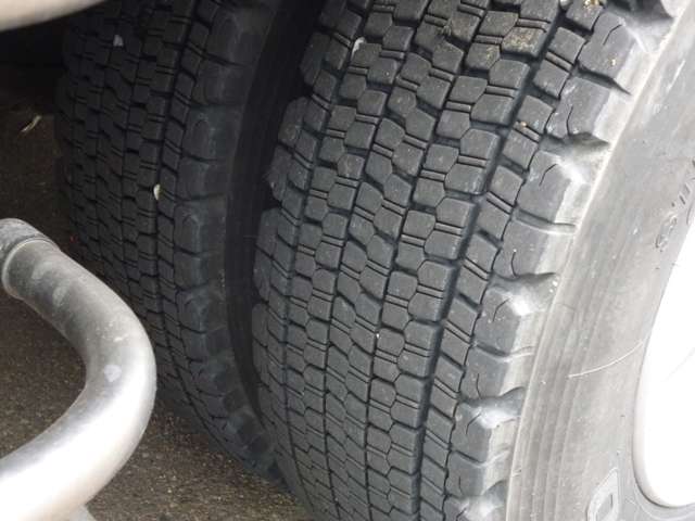 Isuzu Forward 8