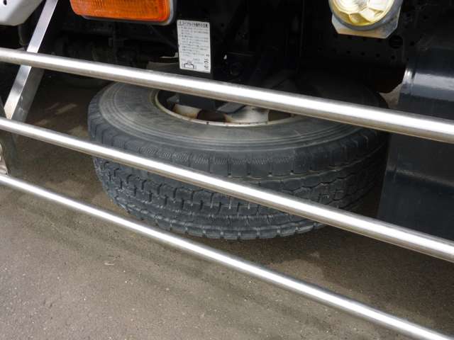 Isuzu Forward 9
