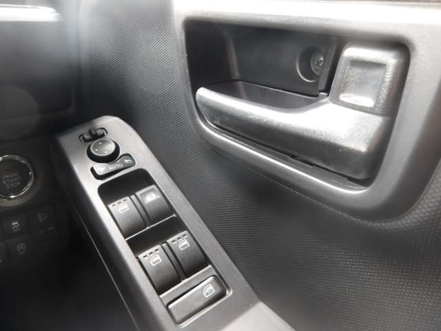 Daihatsu Taft 11