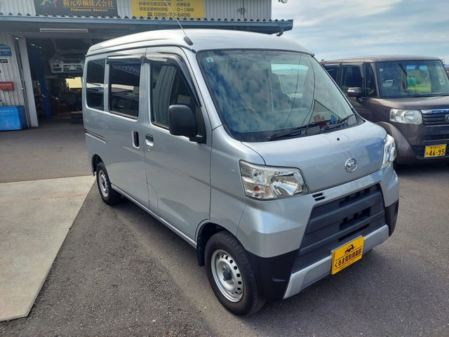 Daihatsu Hijet Cargo 3